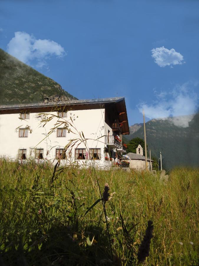 Hotel Laurent Gaby Exterior foto